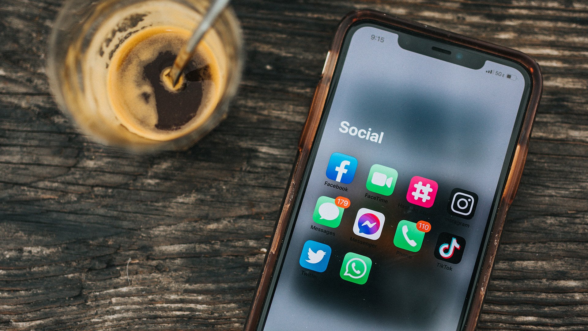 panel-multi-channel-synergy-1